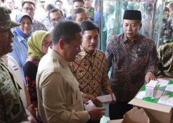 Kemhan Hibahkan Obat Produksi TNI untuk Koperasi Desa Merah Putih