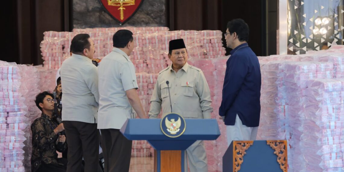 Negara berhasil merebut kembali ratusan ribu hektare kawasan hutan yang selama ini dikuasai swasta dan menyelamatkan Rp6,6 triliun kerugian keuangan negara. (Foto: Yudi, ekoin.co)