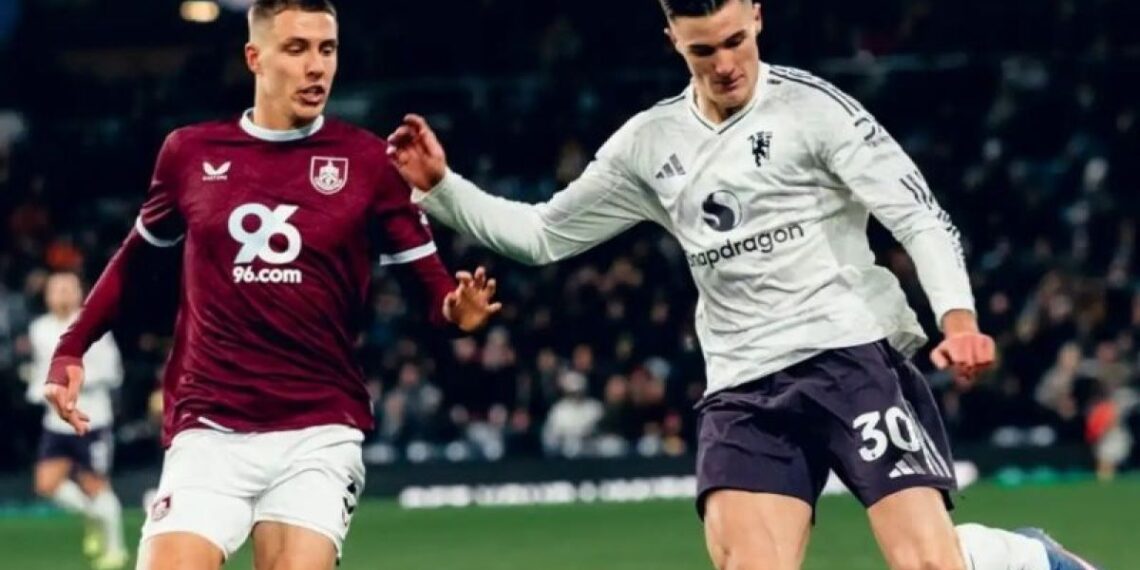 Manchester United Ditahan Imbang Burnley 2-2, Fletcher Jelaskan Penarikan Bruno Fernandes