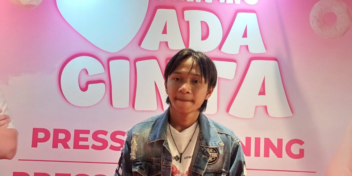 Fajar Sadboy Ceritakan Peran di Series “Yang Penting Ada Cinta”, Kisah Persahabatan dan Perjuangan Anak Muda