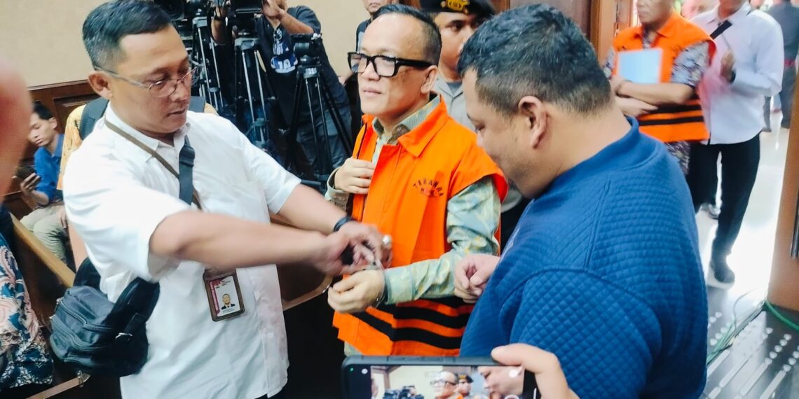 Hadiri Sidang Perdana, Eks Wamenaker Noel: Saya Ditahan KPK Jadi Makin Gemuk