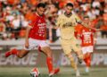 J. Raven pembuka keran gol Bali United saat menghadapi Semen Padang (Foto: Instagram Bali United)