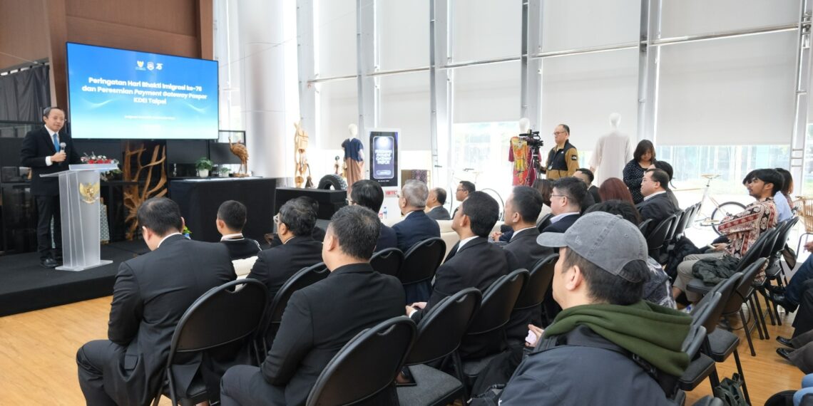 Urus Paspor WNI di Taiwan Kini Lebih Mudah, Bayar Bisa di Minimarket Tanpa ke Bank