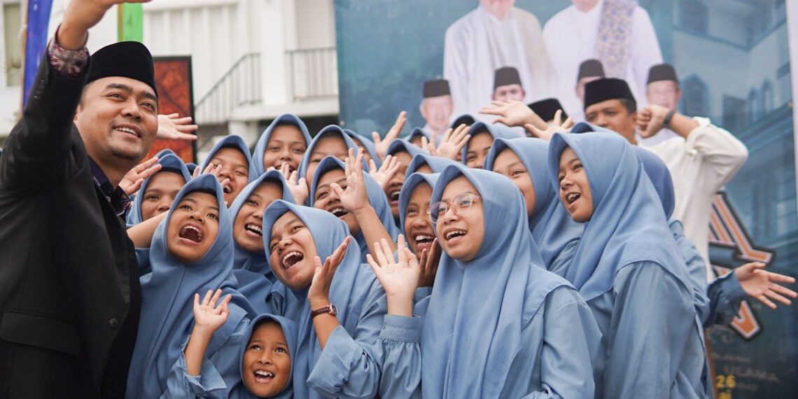 Staf Khusus (Stafsus) Menteri Agama Republik Indonesia, Gugun Gumilar