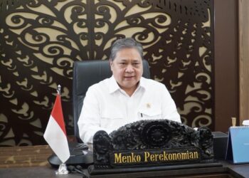 Paparan capaian kinerja industri alas kaki nasional ditampilkan dalam Musyawarah Nasional ke-XI APRISINDO yang dibuka Menteri Koordinator Bidang Perekonomian Airlangga Hartarto secara virtual, Rabu (21/1/2026).