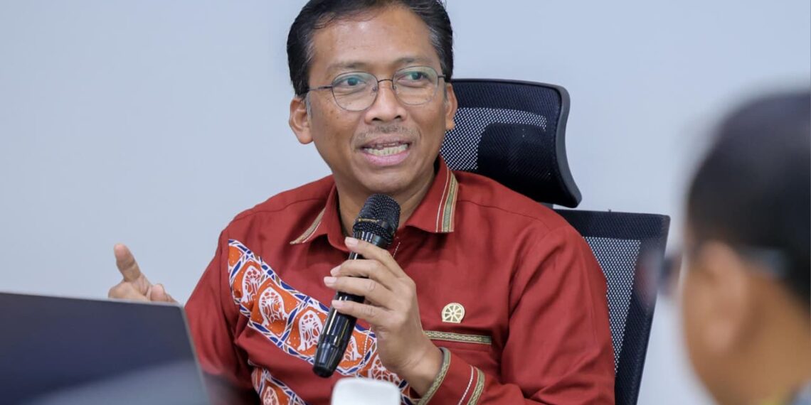 Deputi Bidang Usaha Menengah Kementerian UMKM, Bagus Rachman, saat memaparkan mekanisme baru pemberian prioritas Wilayah Izin Usaha Pertambangan (WIUP) bagi pelaku UKM lokal di Jakarta. (Foto: Dok. Ekoin)