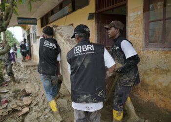 Relawan Jalankan Aksi Nyata BRI Peduli Aceh di Sekolah. Sumber dok bri.co.id
