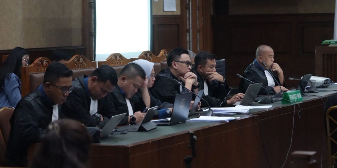 JPU menyebut adanya keterlibatan pihak swasta dalam skandal penyewaan terminal OTM Merak senilai Rp2,9 triliun yang merugikan keuangan negara secara masif. Foto : IST