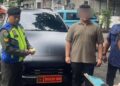 Mobil Porsche Cayenne ketahuan pakai pelat dinas Kemhan yang ternyata dipalsukan. (dok. Instagram Kemhan RI)