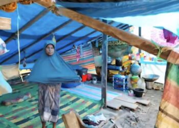 Warga terdampak banjir bandang dan longsor di Aceh masih bertahan di tenda-tenda darurat lebih dari dua bulan pascabencana, menanti kepastian hunian dan pemulihan dari pemerintah.