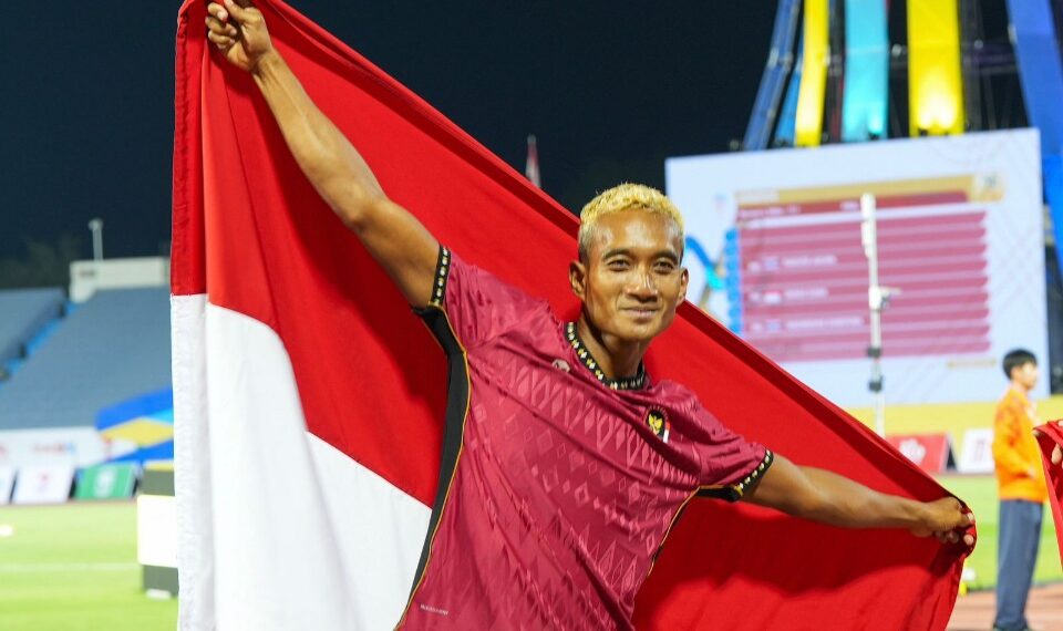 Atlet lompat tinggi putra Indonesia Nasip berhasil menyumbangkan medali emas untuk kontingen Indonesia di ASEAN Para Games 2025 Thailand.(Sumber foto:Andre/kemenpora.go.id)