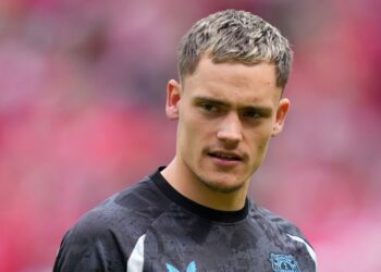 Kecewa berat menyelimuti perasaan bintang baru Liverpool, Florian Wirtz, usai laga kontra Fulham di Craven Cottage, Minggu (4/1/2026).