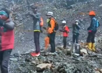 Pendaki Gunung Slamet yang dilaporkan hilang, Syafiq Ridhan Ali Razan (18), ditemukan dalam kondisi meninggal dunia pada hari ke-17 operasi pencarian, Rabu (14/1/2025).