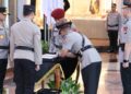 Kapolda Metro Jaya Irjen Asep Edi Suheri memimpin serah terima jabatan 6 kapolres dan 2 direktur. (dok. Polda Metro)