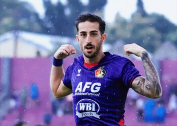 Debut manis Penyerang Anyar Persik Kediri Ernesto Gomez. Dirinya langsung mencetak gol dan membawa Persik mengalahkan Dewa United 2-1. (Ig Persik)