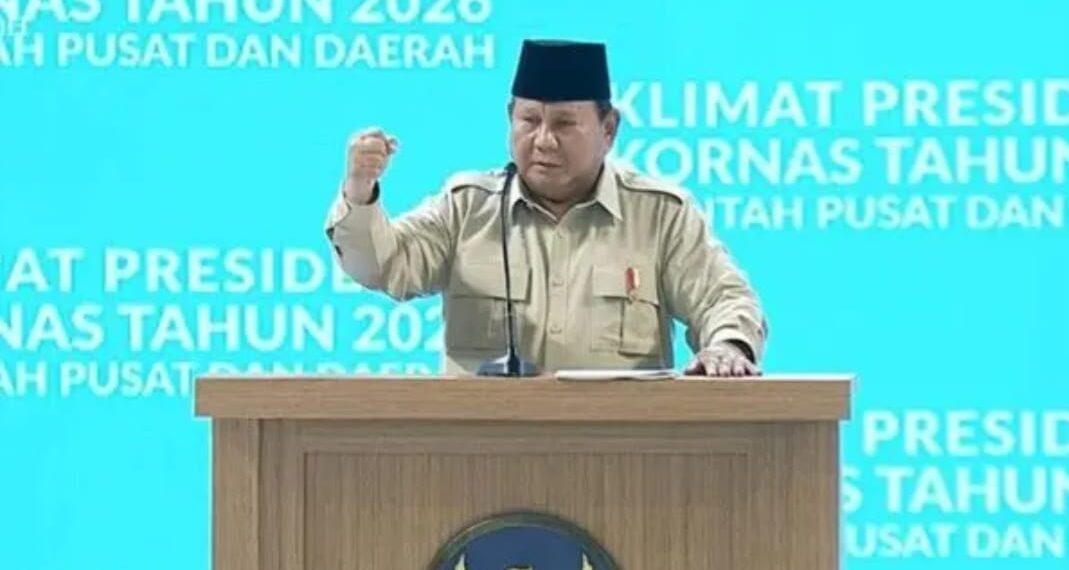 Presiden Prabowo Subianto pidato di depan Anggota Rakornas sinergi pemerintah pusat dan daerah soal sampah