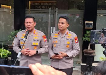 Kombes Budi Hermanto menyampaikan praperadilan ditolak PN Jaksel, dr. Richard Lee di cekal terkait laporan pelanggaran konsumen. Foto: Amsi