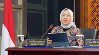 Deputi Gubernur BI Aida S. Budiman membeberkan inflasi yang tinggi tersebut berasal dari efek administered prices akibat diskon listrik tahun lalu diperkirakan masih mendorong inflasi sedikit di atas 3%. Sebagaimana diketahui, infasi pada Januari 2026 mencapai 3,55% year on year (yoy).