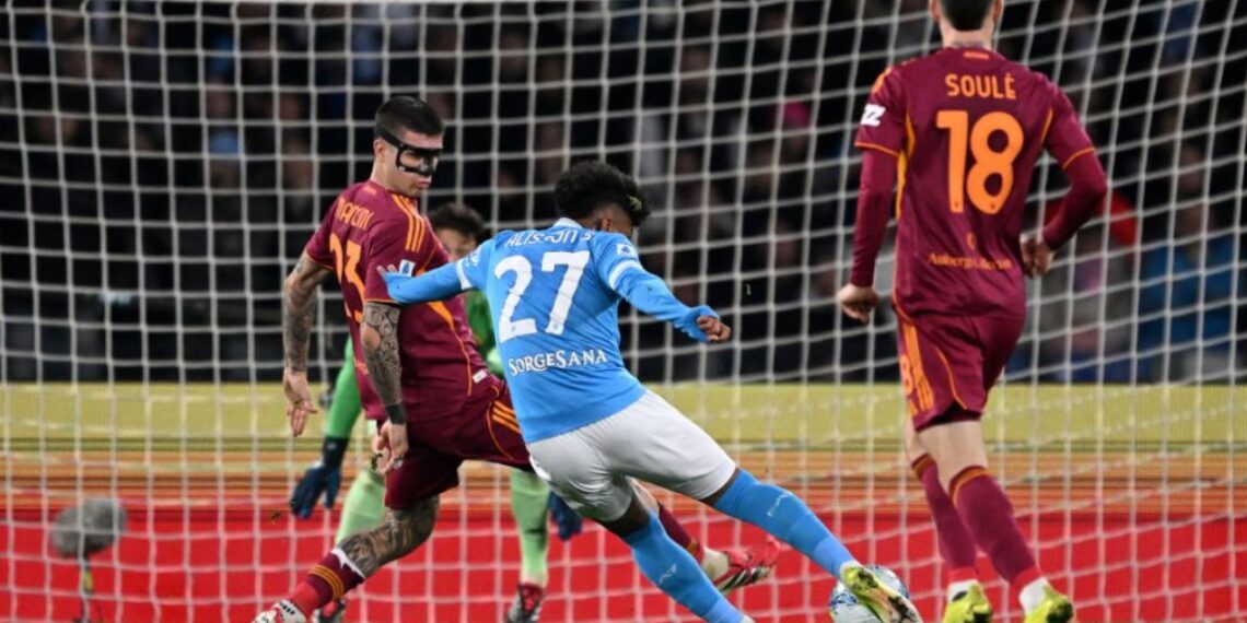 Napoli vs AS Roma Berakhir 2-2, Alisson Jadi Penyelamat Kekalahan