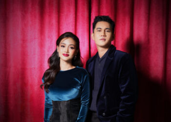 Difki Khalif dan Prinsa Mandagie saat menjalani sesi rekaman lagu "Seandainya" yang kini hadir dengan aransemen orkestra yang lebih megah. (Foto: Dok. Musica Studios/Sony Music)