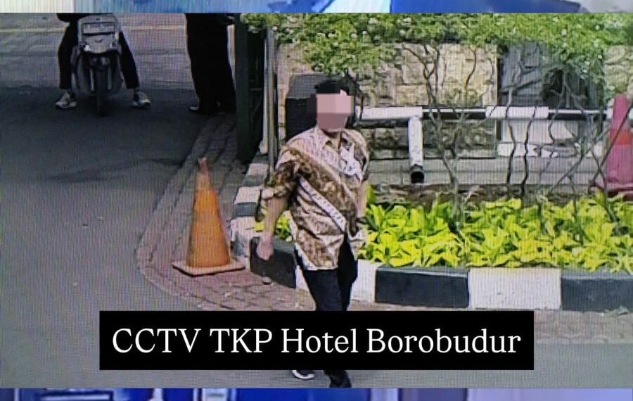 Subdit Resmob Ditreskrimum Polda Metro Jaya menangkap pria berinisial NW (43) diduga pelaku pencurian di sejumlah hotel mewah di Jakarta. Foto: Humas PMJ