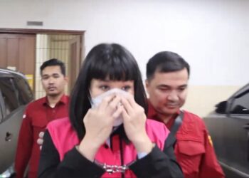 Terdakwa advokat Marcella Santoso usai dituntut 17 tahun penjara oleh JPU di Pengadilan Tipikor Jakarta