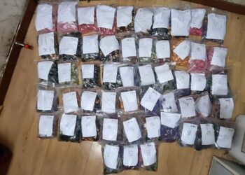 Polisi gagalkan peredaran narkotika jenis etomidate, sita ribuan cartridge dan mengamankan tiga orang pelaku berinisial P, R dan N. Foto: Humas PMJ