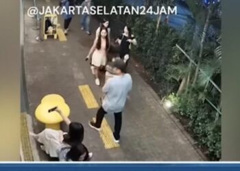 Kawasan Blok M, Jakarta Selatan, yang menjadi salah satu pusat kuliner dan hiburan warga ibu kota. Polres Metro Jakarta Selatan kini tengah menyelidiki aksi pencurian ponsel milik seorang pengunjung yang terekam kamera dan viral di media sosial, Sabtu (14/2/2026).