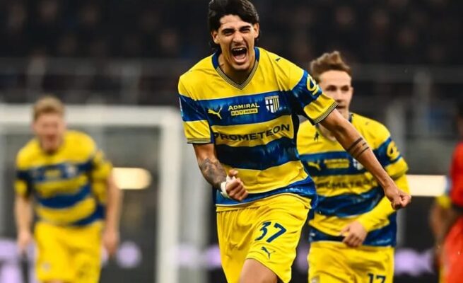 Pemain Parma Mariano TRoilo membawa timnya meraih tiga poin usai menumbangkan AC Milan di San Siro (IG Parma)