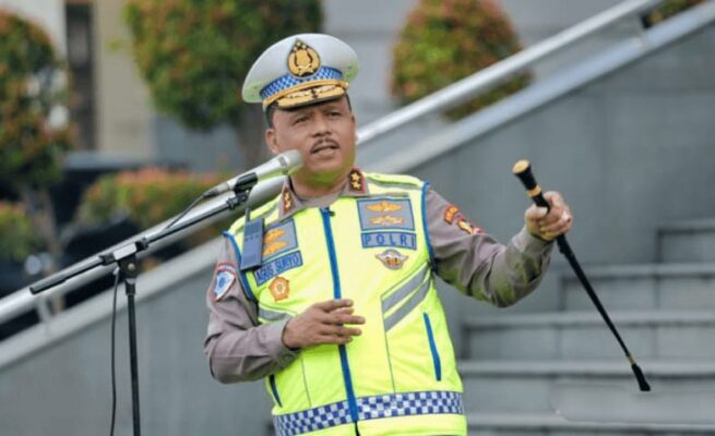 Kakorlantas Polri, Irjen Pol Agus Suryonugroho saat memberikan keterangan mengenai persiapan pengamanan arus mudik 2026. Kepolisian mengimbau pemudik untuk mengutamakan keselamatan demi kebahagiaan keluarga di kampung halaman. (Foto: Dok. Humas Polri/Istimewa)