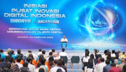 Gubernur Bank Indonesia, Perry Warjiyo, saat memberikan sambutan pada peluncuran Pusat Inovasi Digital Indonesia (PIDI). Program ini menjadi jembatan bagi talenta muda untuk mentransformasi ide inovatif menjadi solusi konkret bagi industri keuangan digital. (Foto: Dok. BI/Istimewa)