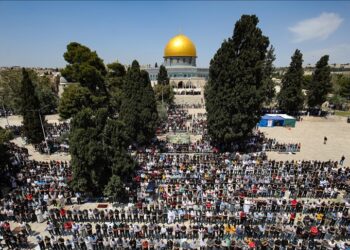 Kondisi kompleks Masjid Al-Aqsa yang dijaga ketat oleh pasukan keamanan Israel menjelang pelaksanaan ibadah Ramadan 1447 H.