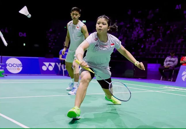 Pebulu tangkis tunggal putra Indonesia Anthony Sinisuka Ginting saat bertanding pada turnamen Swiss Open 2026 di St. Jakobshalle, Basel, Swiss.