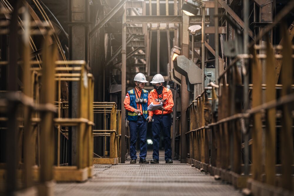 Aktivitas operasional MIND ID bersama anggota grup dalam memperkuat hilirisasi mineral nasional guna meningkatkan nilai tambah dan daya saing industri tambang Indonesia di pasar global.