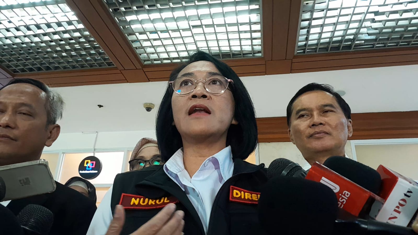 Dirtipid PPA PPO Bareskrim Polri, Brigjen Nurul Azizah, memberikan keterangan pers mengenai perkembangan kasus dugaan pencabulan oleh Syekh AM di Gedung DPR, Jakarta, Kamis (2/4/2026).