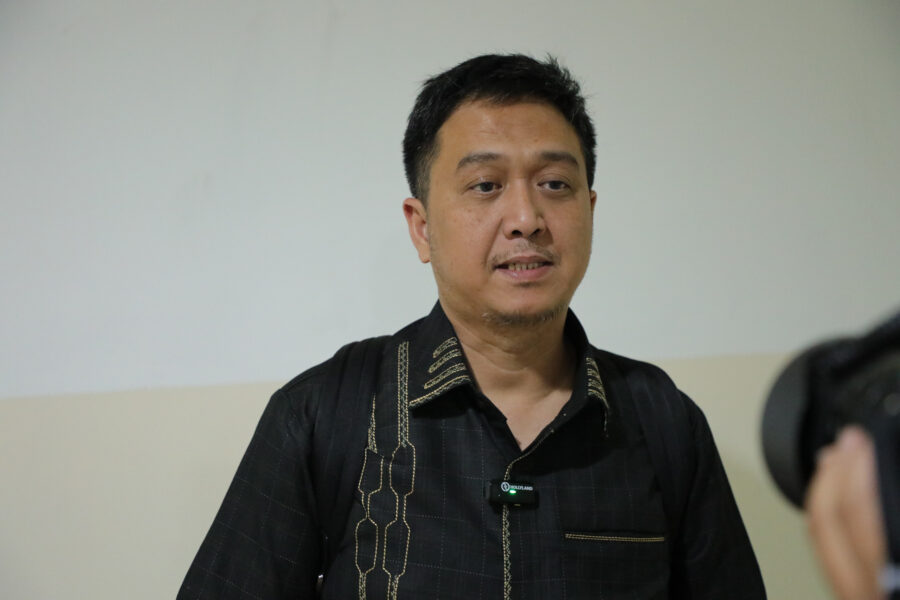 Jaksa Penuntut Umum Roy Riady memberikan keterangan usai sidang dugaan korupsi pengadaan Chromebook di Kementerian Pendidikan Kebudayaan Riset dan Teknologi yang menyeret nama Ibrahim Arief alias Ibam.