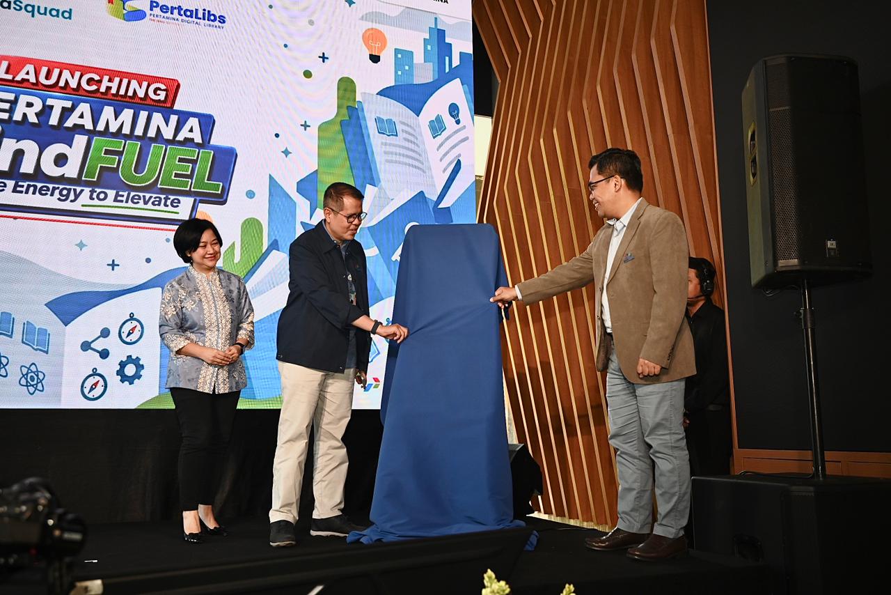 Pertamina MindFUEL hadir untuk meningkatkan budaya literasi pekerja Pertamina Grup dengan meluncurkan Tugu PertaLibs dan Pertamina Book Club di Jabodetabek. Sumber dok pertaminapatraniaga.com