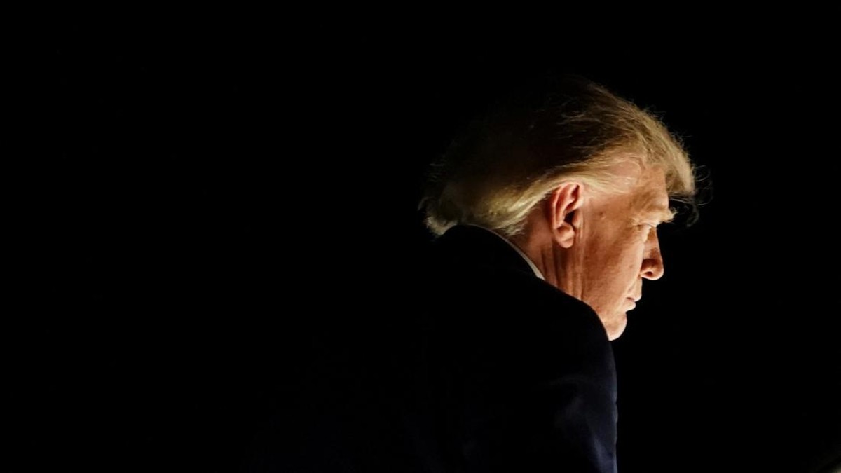 Trump Serukan Ganti Presiden Ukraina, Hubungan AS-Kyiv Memanas