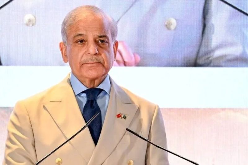 Trump Buka Peluang Serang Houthi Setelah 12 Tewas di Bandara Saudi